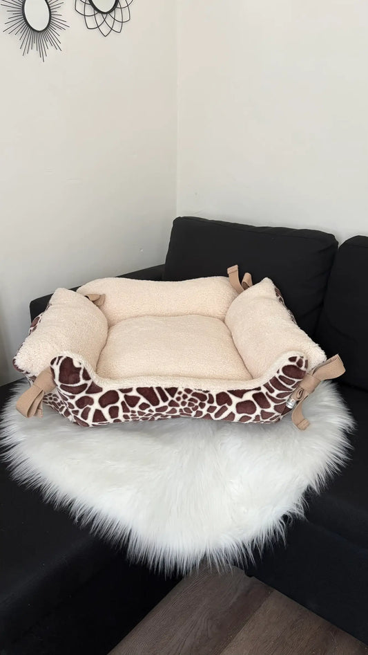 Dodo pour chien et chat fait main à motifs girafe et beige