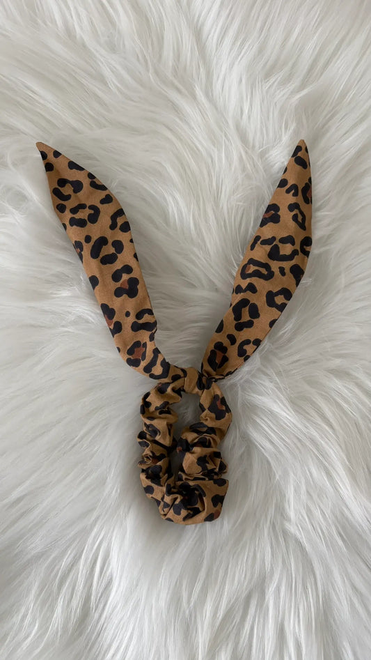 Foulchie à grand lien marron tacheté léopard