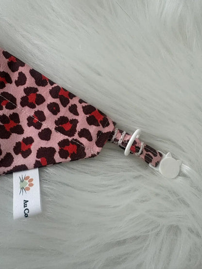 Ensemble de collier pour chat et de bandana léopard bouclerie blanche