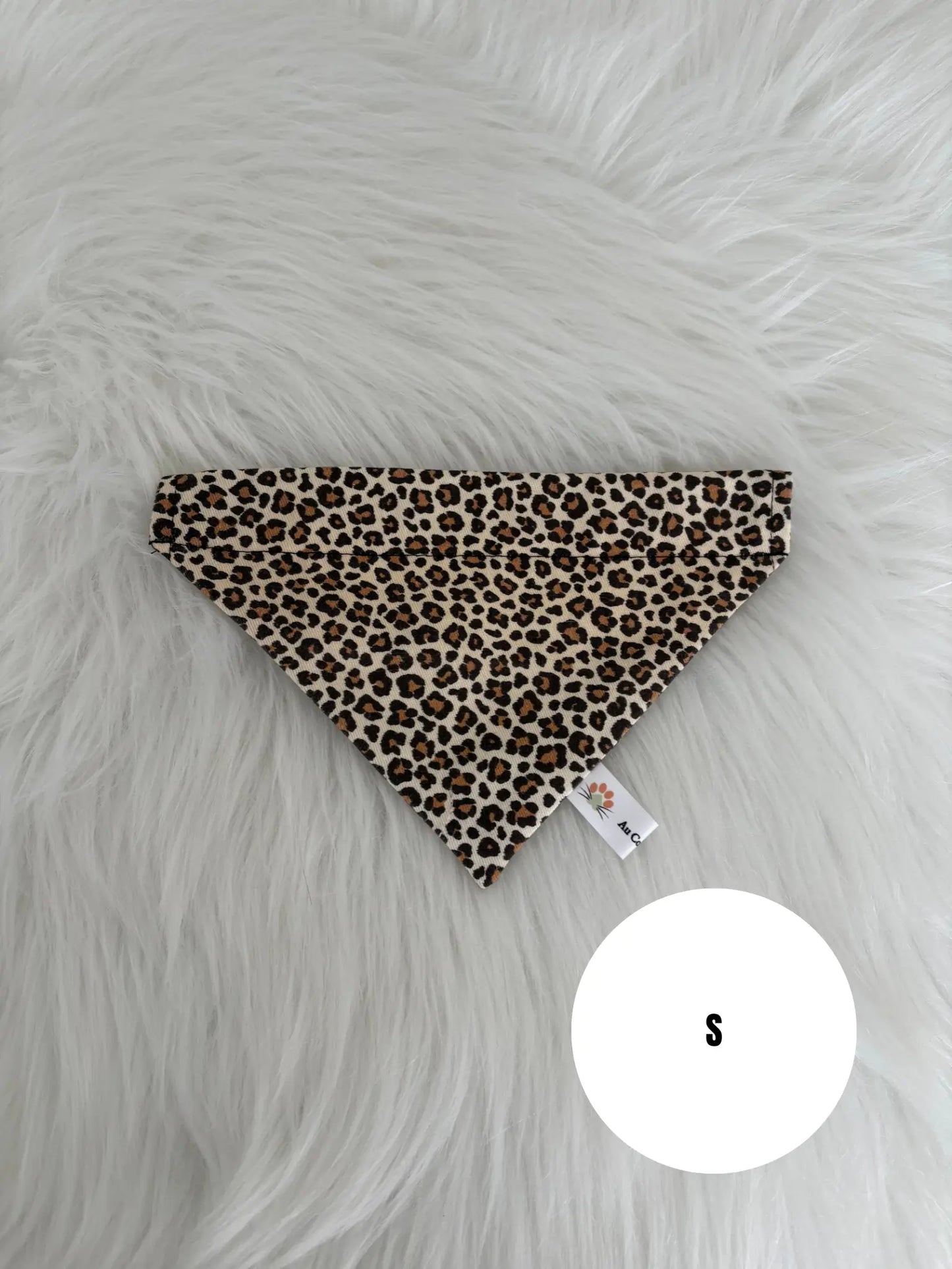 Bandana collier pour chat aux motifs léopard beige, taille S