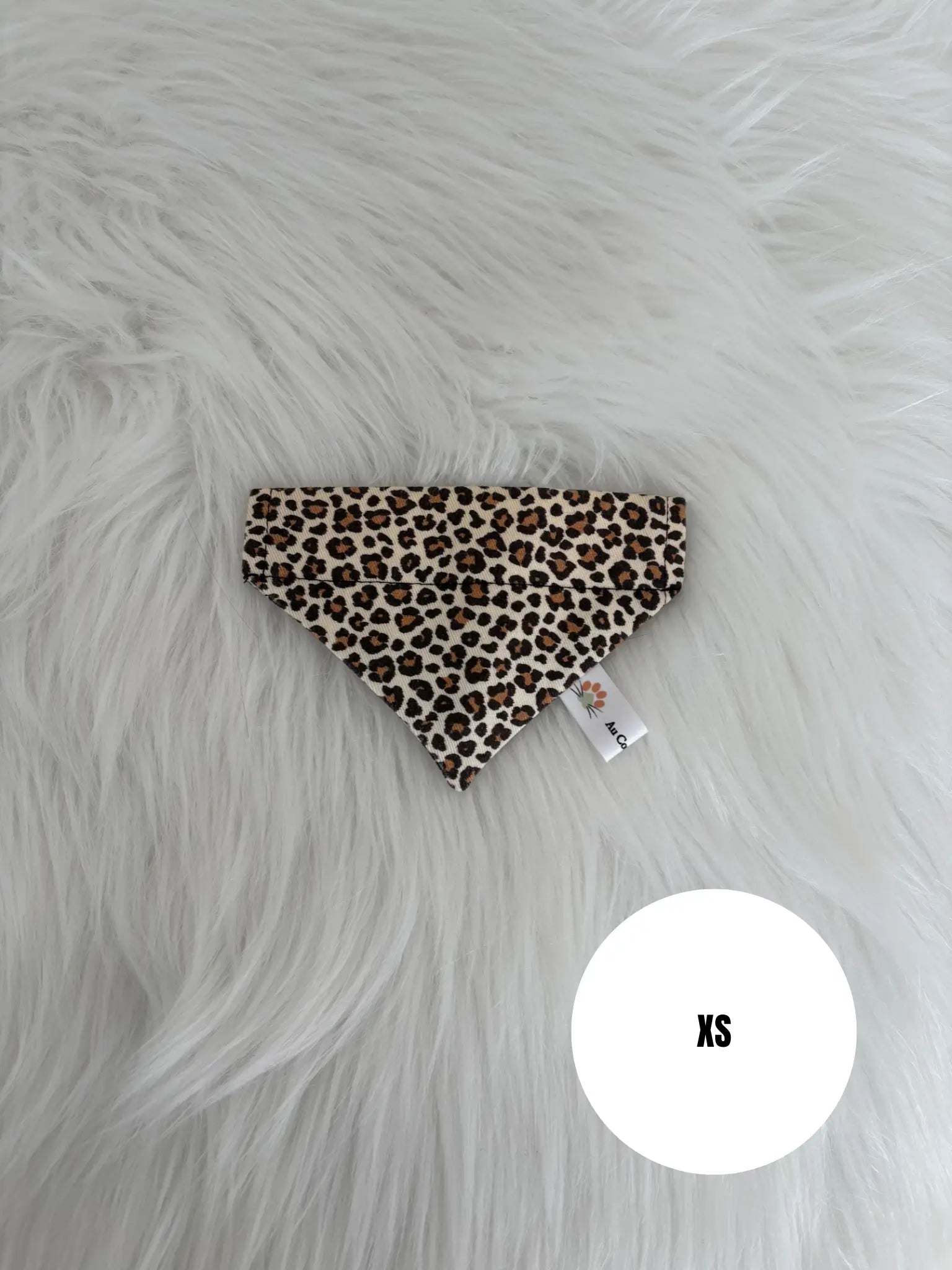 Bandana collier pour chat aux motifs léopard beige, taille XS