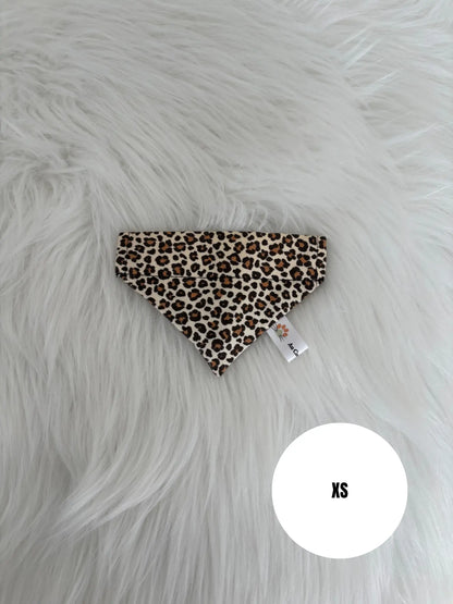 Bandana collier pour chat aux motifs léopard beige, taille XS