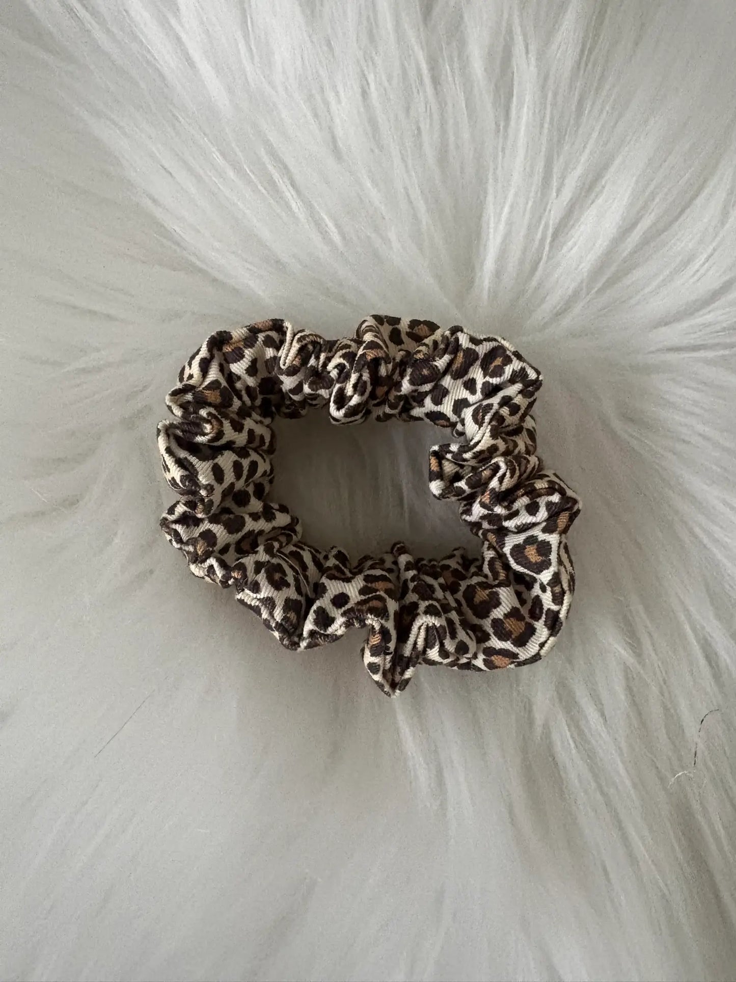 Chouchou aux motifs léopard