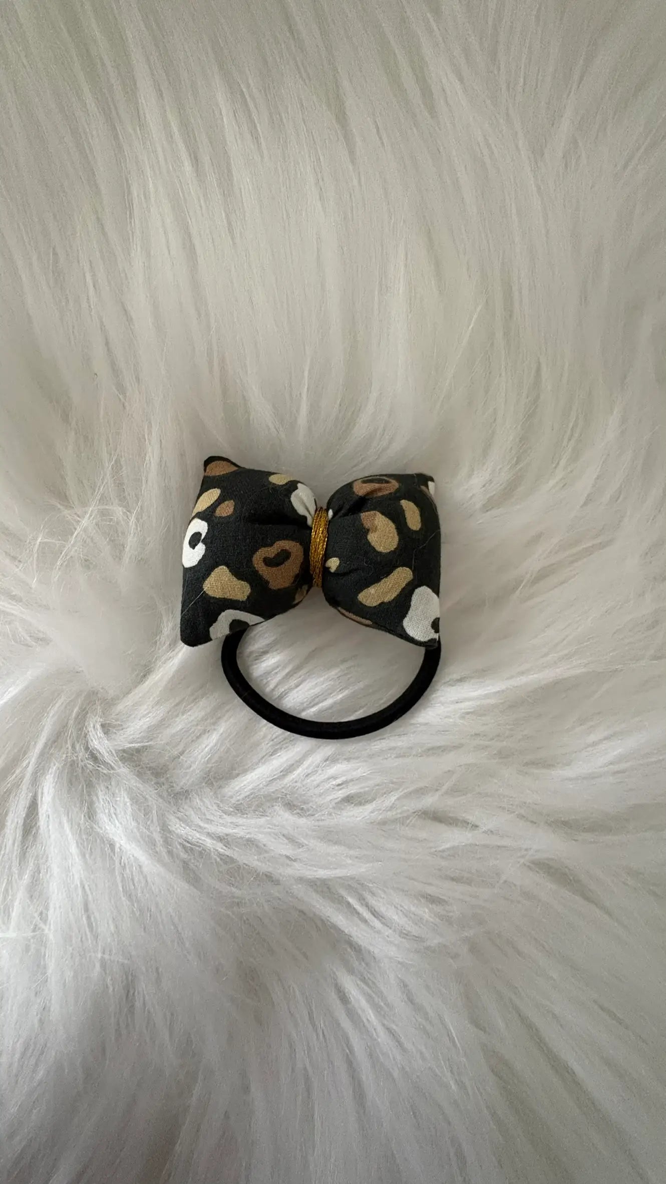 Chouchou noeud pour cheveux à motifs léopard noir liserai or