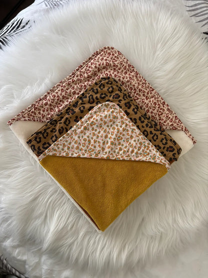 Collection de capes de bain artisanales pour chiens et chats