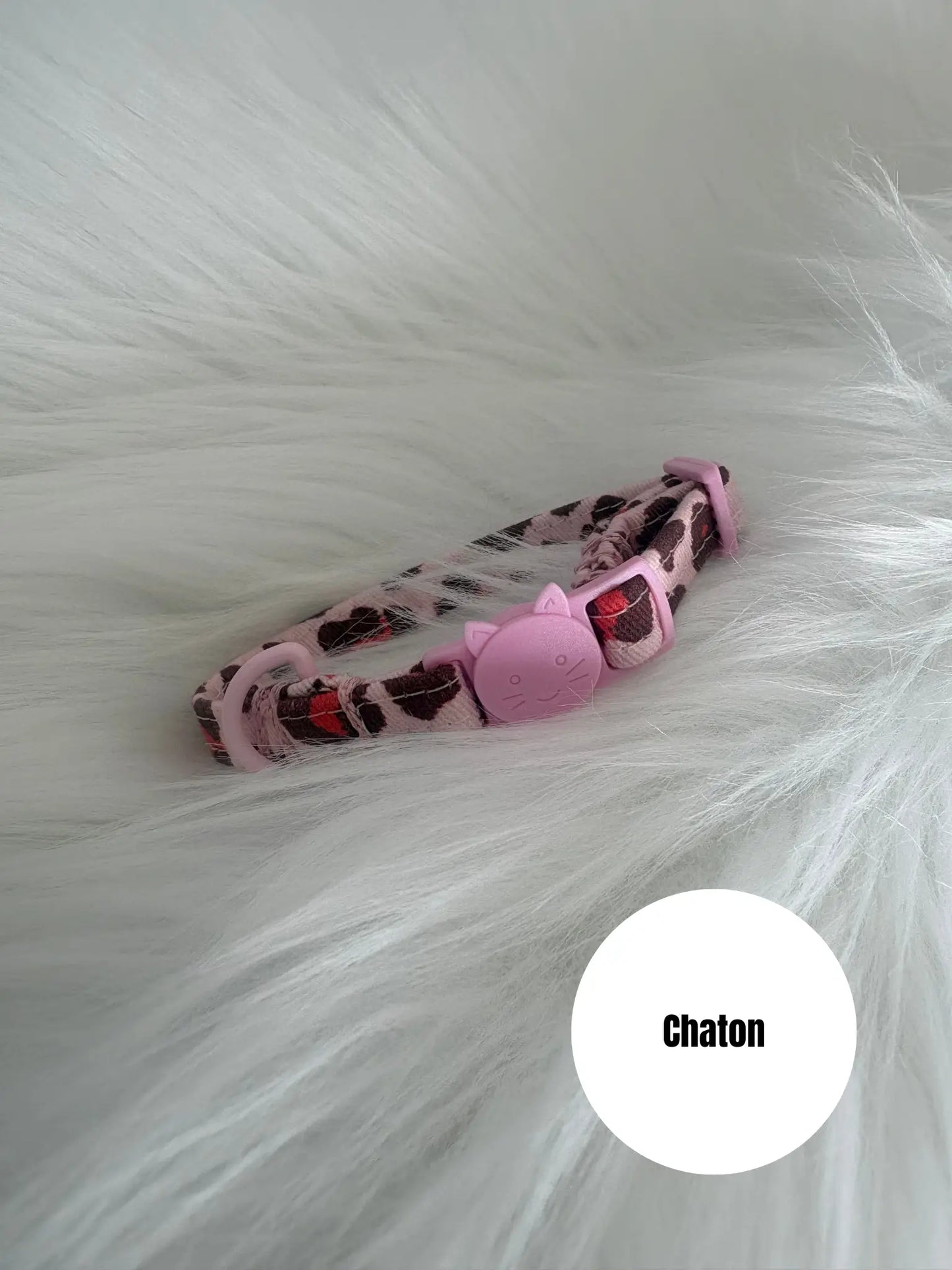 Collier ajustable sécurisé pour chaton fait main, motif léopard rouge et boucle rose
