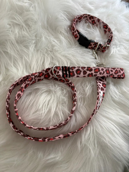 Ensemble laisse et collier fait main pour chien aux motifs léopard rouge
